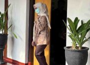 6 Jam Diperiksa Kejaksaan Terkait Korupsi, Mantan Bupati Blitar Mak Rini Diujung Bui?