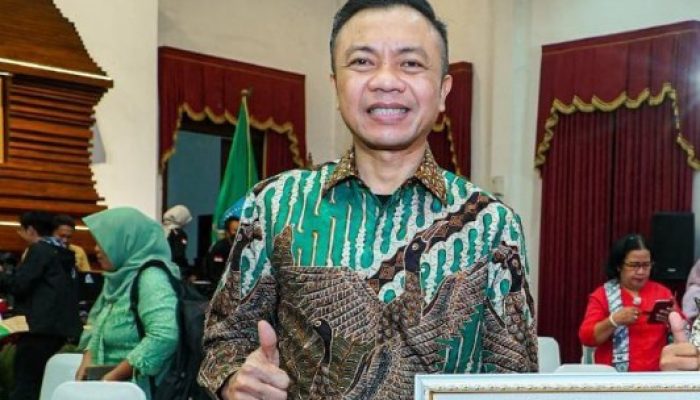 Mak Rini Terserat Korupsi DAM Kalibentak, Mantan Wabup Blitar: Permainan Proyek Dinkes dan Jual Beli Jabatan Lebih Parah!